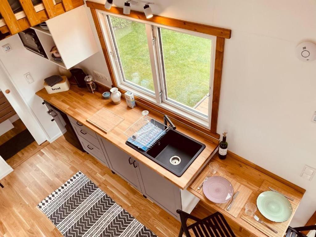 Tiny House Fleesensee Mit Eigenem Garten Und Nur Wenige Meter Vom Seeufer Göhren-Lebbin Buitenkant foto