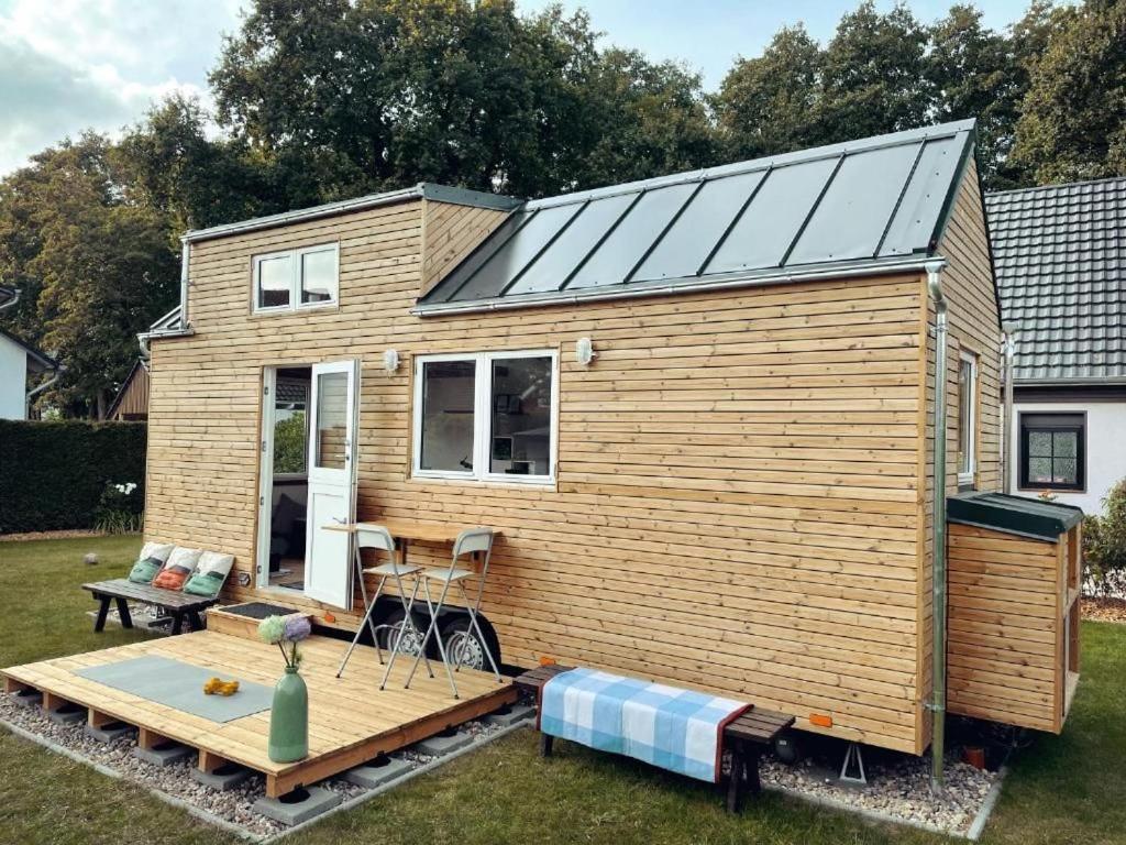Tiny House Fleesensee Mit Eigenem Garten Und Nur Wenige Meter Vom Seeufer Göhren-Lebbin Buitenkant foto
